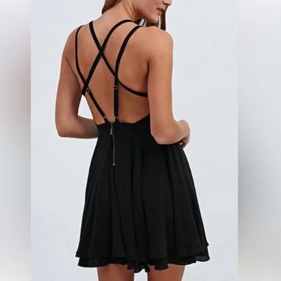 UO Women’s Kimchi Blue Fit and Flare Strappy Back Black Mini Cocktail Dress - Picture 8 of 12